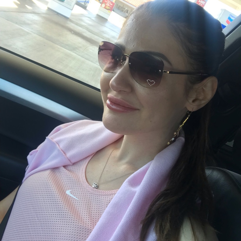 Meet your Posher, Irina